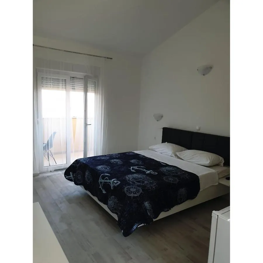 Apartment Mate4 ビビニェ クロアチア